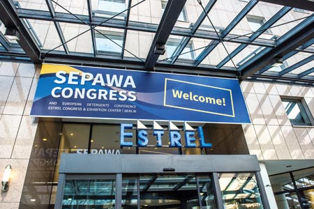 Congress returns to Berlin