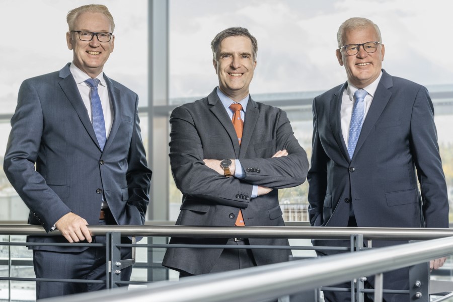 Zschimmer & Schwarz completes management group changes